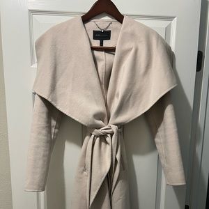 BCGC MaxAzria Shawl Collar 100% Wool Coat Size XS